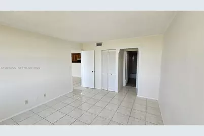 16740 NE 9th Ave #807, North Miami Beach, FL 33162 - Photo 11