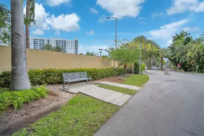 7701 Center Bay Dr, North Bay Village, FL 33141 - Photo 63