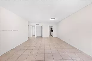 10500 SW 108th Ave, Miami, FL 33176 - Photo 9