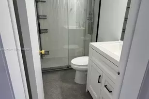 200 NE 12th Ave, Hallandale Beach, FL 33009 - Photo 15