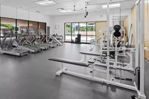 20301 W Country Club Dr, Aventura, FL 33180 - Photo 7