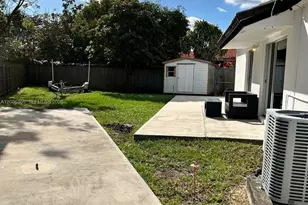 820 NW 132nd Ct, Miami, FL 33182 - Photo 23