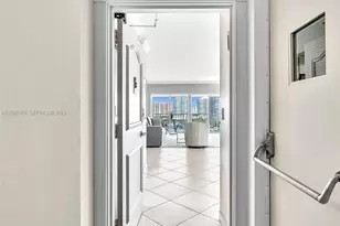 500 Bayview Dr, Sunny Isles Beach, FL 33160 - Photo 3
