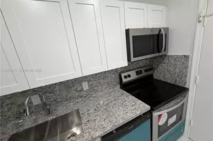 2200 NE 66th St, Fort Lauderdale, FL 33308 - Photo 11