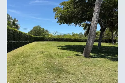 15395 SW 272nd St, Homestead, FL 33032 - Photo 5