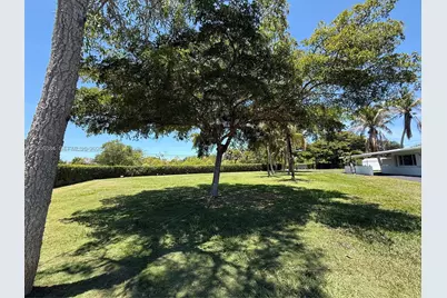 15395 SW 272nd St, Homestead, FL 33032 - Photo 7
