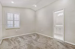 941 Doveplum Ct, Hollywood, FL 33019 - Photo 13