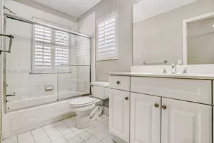 941 Doveplum Ct, Hollywood, FL 33019 - Photo 23