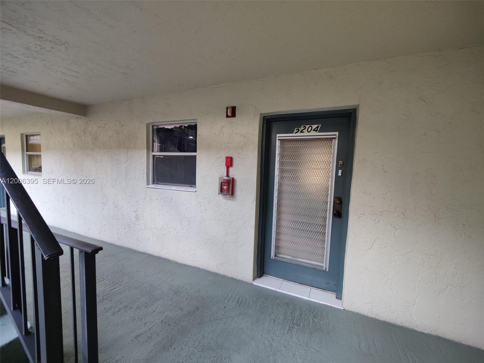 1810 N Lauderdale Ave #2204 main architectural view