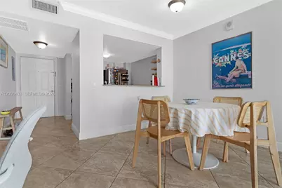 60 NW 37th Ave #905, Miami, FL 33125 - Photo 9