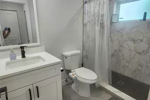 141 NE 30th St, Wilton Manors, FL 33334 - Photo 9