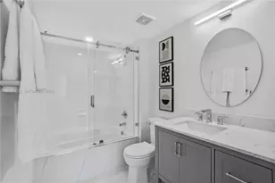 1155 Brickell Bay Dr, Miami, FL 33131 - Photo 25