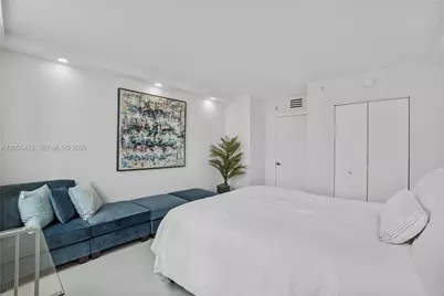 1155 Brickell Bay Dr #2003, Miami, FL 33131 - Photo 13