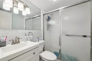3862 NE 171 St, North Miami Beach, FL 33160 - Photo 23