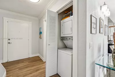 3862 NE 171st St #E, North Miami Beach, FL 33160 - Photo 27