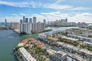 3862 NE 171 St, North Miami Beach, FL 33160 - Photo 47