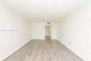600 Grapetree Dr, Key Biscayne, FL 33149 - Photo 13