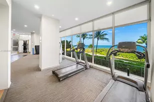 600 Grapetree Dr, Key Biscayne, FL 33149 - Photo 43