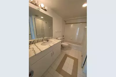 1200 Brickell Bay Dr #1914, Miami, FL 33131 - Photo 5
