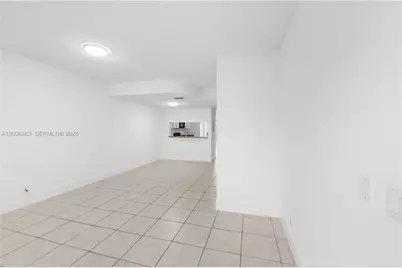 40 Simonton Cir #40, Weston, FL 33326 - Photo 5