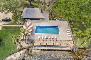 9340 Lagoon Pl, Davie, FL 33324 - Photo 39