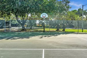 9340 Lagoon Pl, Davie, FL 33324 - Photo 57