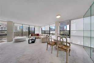 600 NE 36th St, Miami, FL 33137 - Photo 3