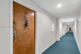 5055 NW 7th St, Miami, FL 33126 - Photo 15