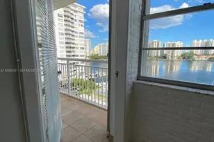 18041 Biscayne Blvd, Aventura, FL 33160 - Photo 29