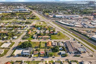 562 W 4th St, Riviera Beach, FL 33404 - Photo 7