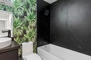 2020 N Bayshore Dr, Miami, FL 33137 - Photo 27