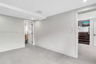 2448 Okeechobee Ln, Fort Lauderdale, FL 33312 - Photo 21