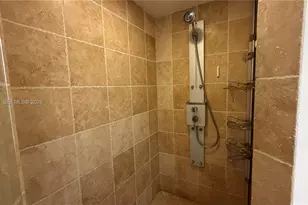 18201 Collins Ave, Sunny Isles Beach, FL 33160 - Photo 21