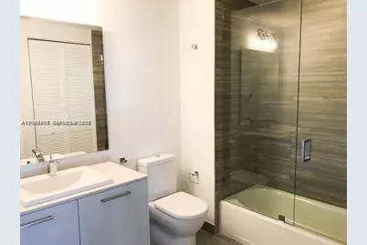 1010 Brickell Ave #4609, Miami, FL 33131 - Photo 9