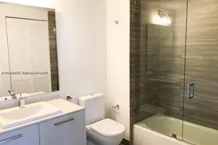 1010 Brickell Ave, Miami, FL 33131 - Photo 9