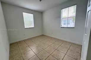 8157 NW 108th Pl, Doral, FL 33178 - Photo 11