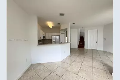 8157 NW 108th Pl, Doral, FL 33178 - Photo 5