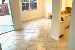 8157 NW 108th Pl, Doral, FL 33178 - Photo 7