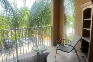 19999 E Country Club Dr, Aventura, FL 33180 - Photo 17