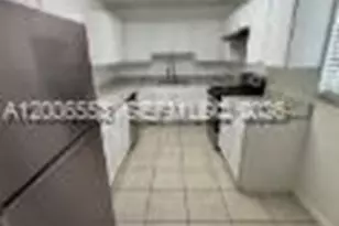 8445 Springtree Dr, Sunrise, FL 33351 - Photo 5