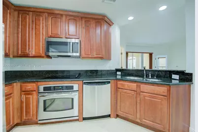 16101 Emerald Estates Dr #250, Weston, FL 33331 - Photo 17