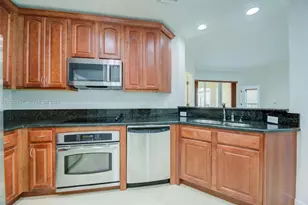 16101 Emerald Estates Dr, Weston, FL 33331 - Photo 17
