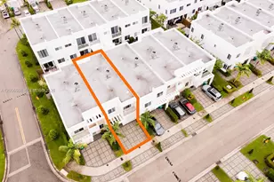 10279 NW 72nd St, Doral, FL 33178 - Photo 3
