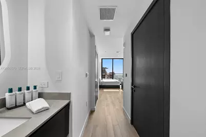 20 NE 11th St #4012A, Miami, FL 33132 - Photo 11