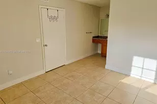 3690 N 56th Ave, Hollywood, FL 33021 - Photo 9