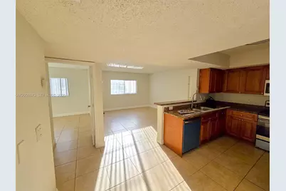 3690 N 56th Ave #912, Hollywood, FL 33021 - Photo 3