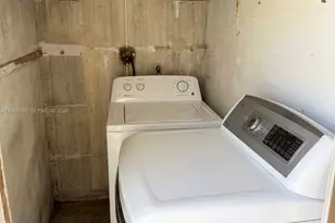 41 E 20th St, Hialeah, FL 33010 - Photo 21