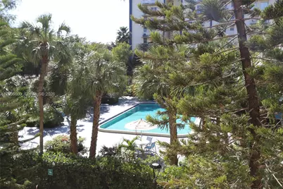 4550 NW 9th St #305E, Miami, FL 33126 - Photo 11
