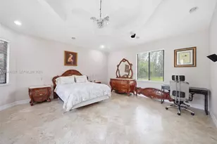 9898 NW 133rd St, Hialeah Gardens, FL 33018 - Photo 47
