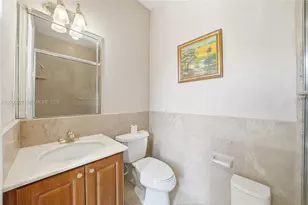 9898 NW 133rd St, Hialeah Gardens, FL 33018 - Photo 25